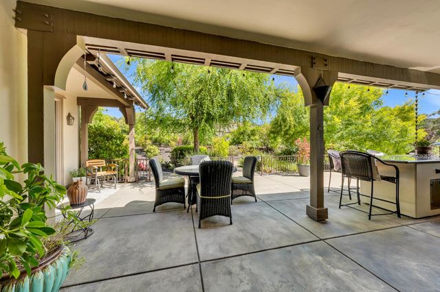 1869 Camino Verdera, Lincoln, CA 95648
