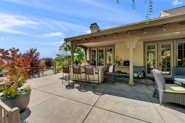 1869 Camino Verdera, Lincoln, CA 95648