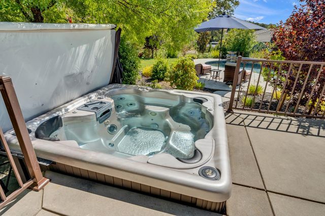 1869 Camino Verdera, Lincoln, CA 95648