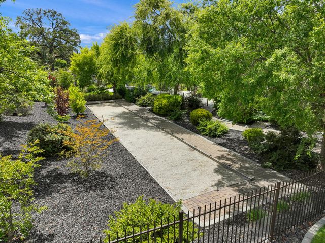 1869 Camino Verdera, Lincoln, CA 95648