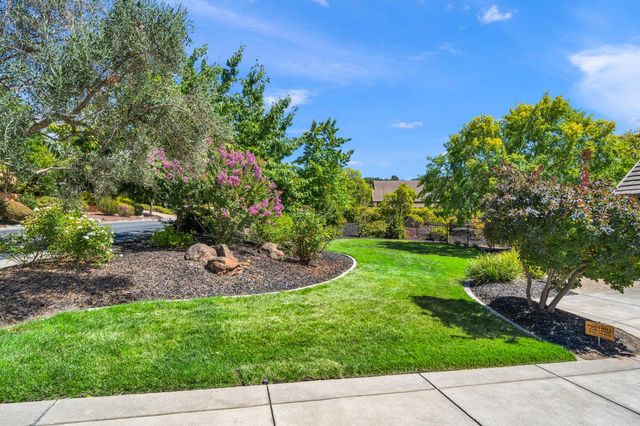 1869 Camino Verdera, Lincoln, CA 95648