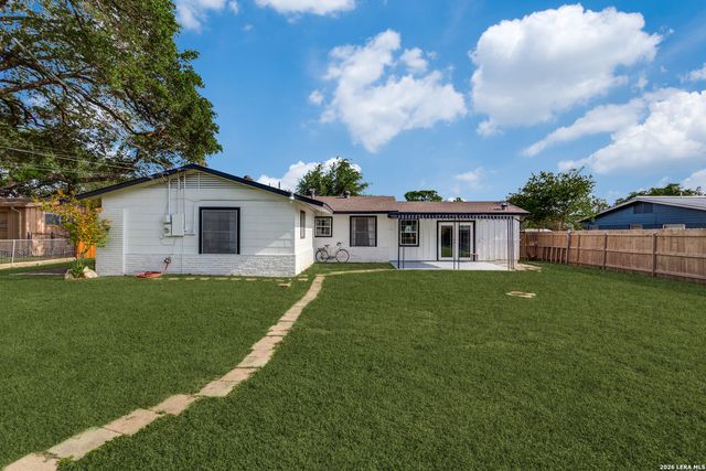 219 Pinewood Ln, San Antonio, TX 78216