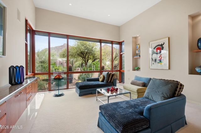 6301 N 51ST Place, Paradise Valley, AZ 85253