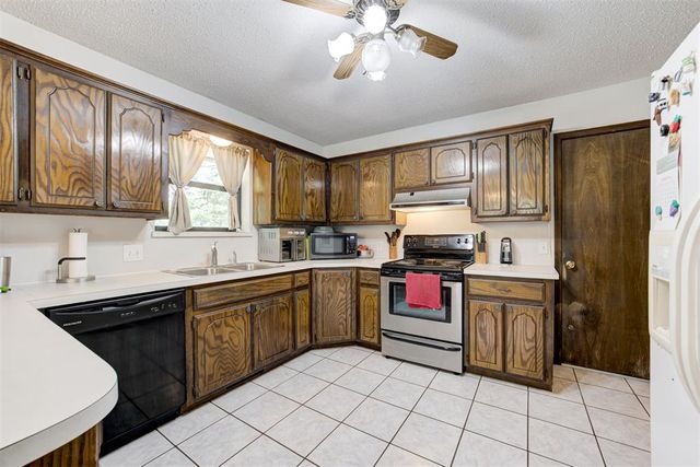 1241 Timber Ridge Drive, Choctaw, OK 73020