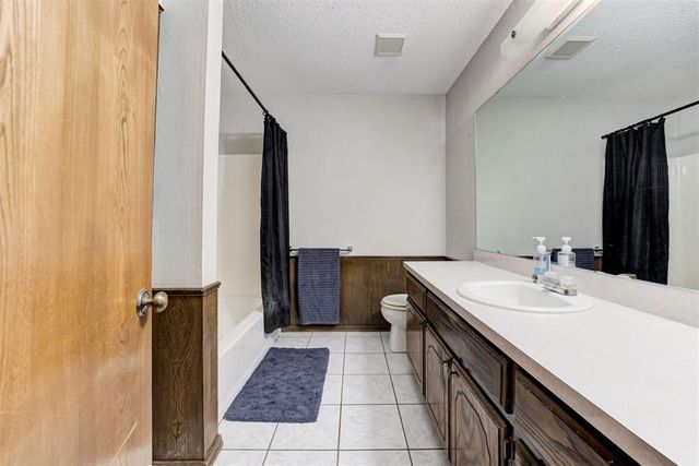 1241 Timber Ridge Drive, Choctaw, OK 73020