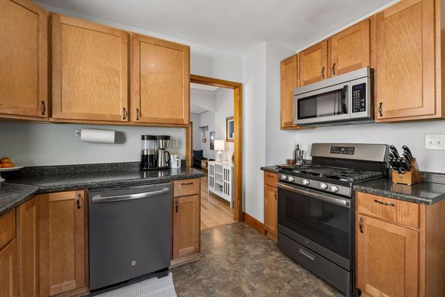 2222 University Avenue NE, Minneapolis, MN 55418