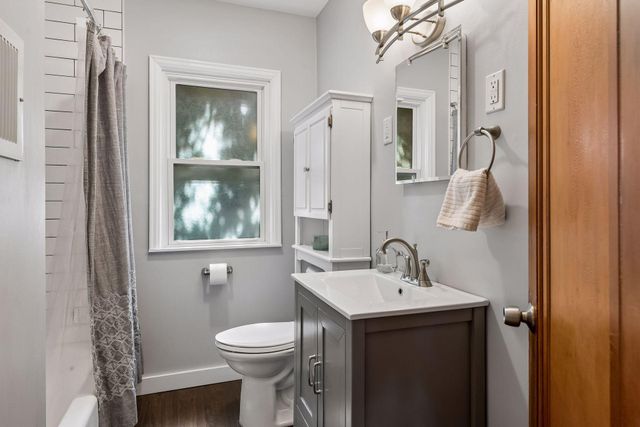 2222 University Avenue NE, Minneapolis, MN 55418