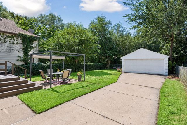 2222 University Avenue NE, Minneapolis, MN 55418