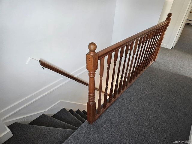 51 Estrada Road, Woodbury, NY 10917