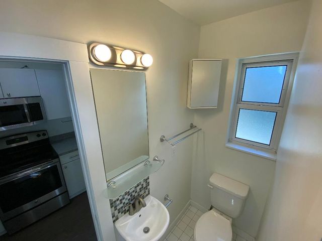 715 2nd Avenue S 2, Lake Worth Beach, FL 33460