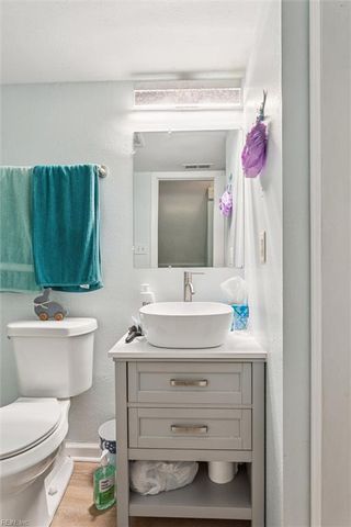 1120 Hillside Ave Apt 3, Norfolk, VA 23503