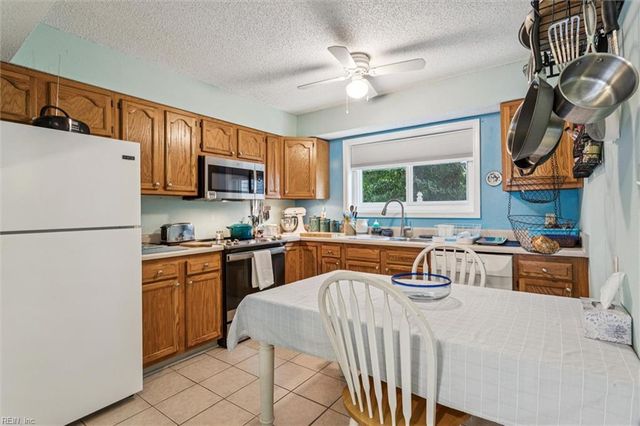 1120 Hillside Ave Apt 3, Norfolk, VA 23503