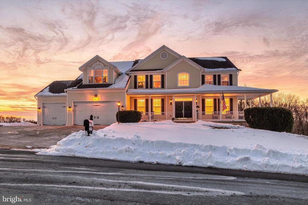 28 HUNT RUN DR, New Freedom, PA 17349