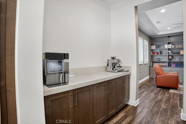 19843 Split Oak, Chatsworth, CA 91311