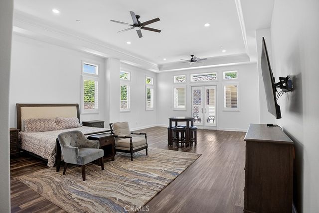 19843 Split Oak, Chatsworth, CA 91311