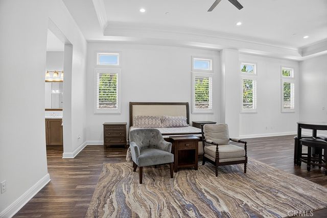 19843 Split Oak, Chatsworth, CA 91311