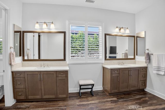 19843 Split Oak, Chatsworth, CA 91311