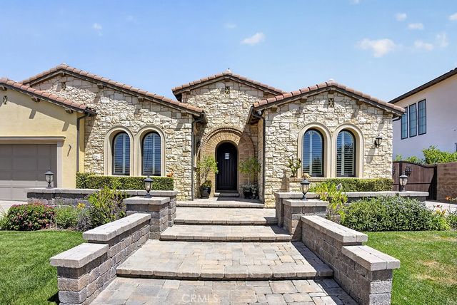 19843 Split Oak, Chatsworth, CA 91311