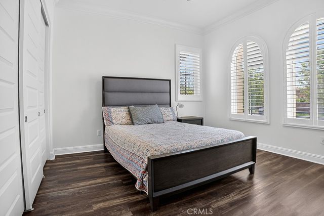 19843 Split Oak, Chatsworth, CA 91311