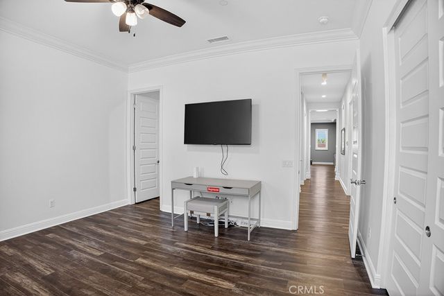 19843 Split Oak, Chatsworth, CA 91311