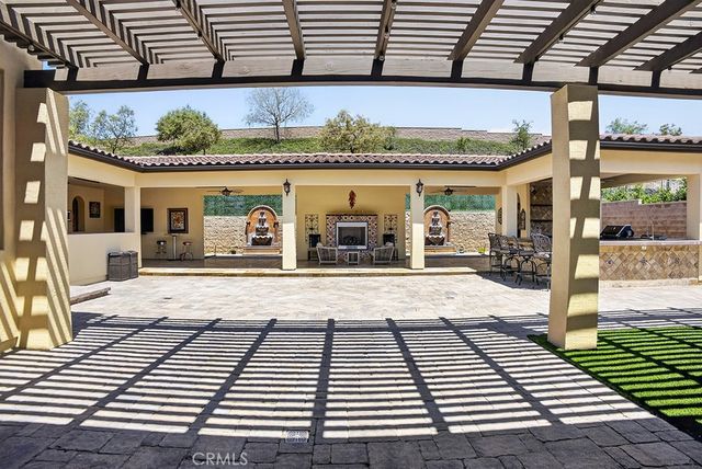19843 Split Oak, Chatsworth, CA 91311