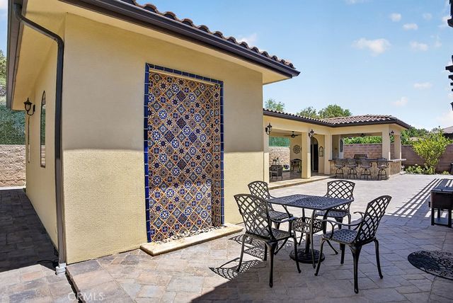19843 Split Oak, Chatsworth, CA 91311