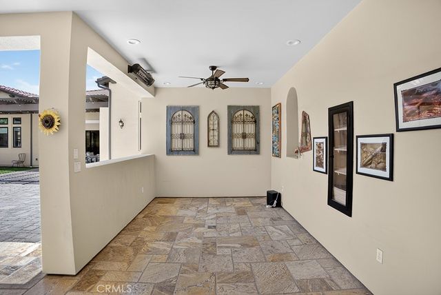 19843 Split Oak, Chatsworth, CA 91311