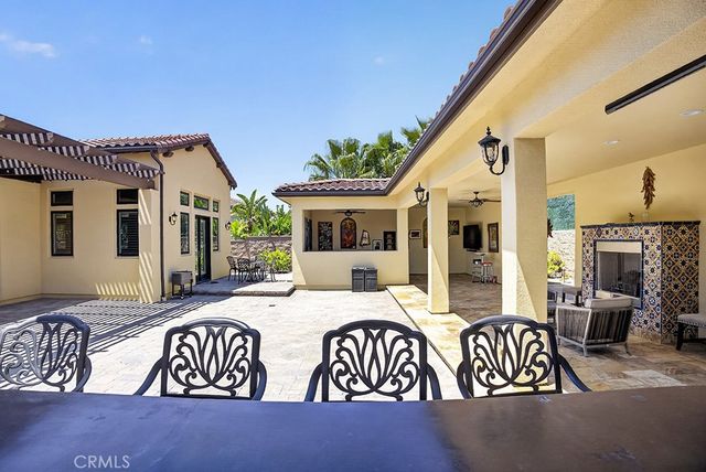 19843 Split Oak, Chatsworth, CA 91311