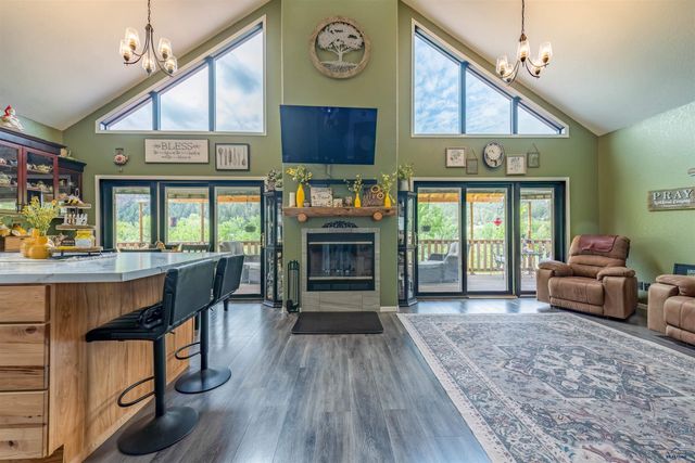 13052 FALL RIVER RD, Hot Springs, SD 57747
