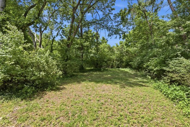 2838 Brunswick Dr, Nashville, TN 37207