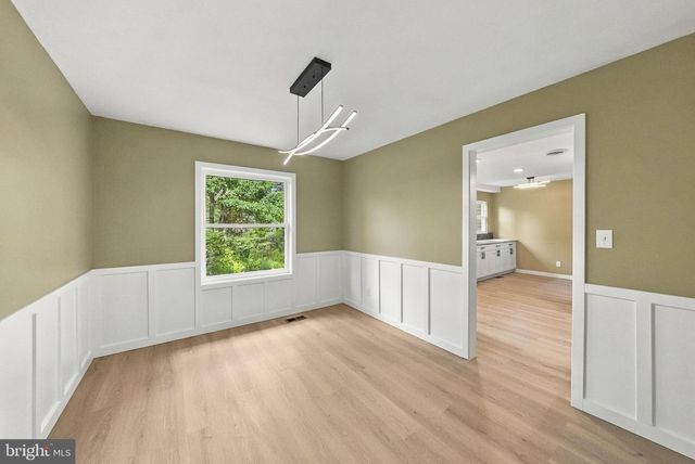 22 FOREST, Ewing, NJ 08628