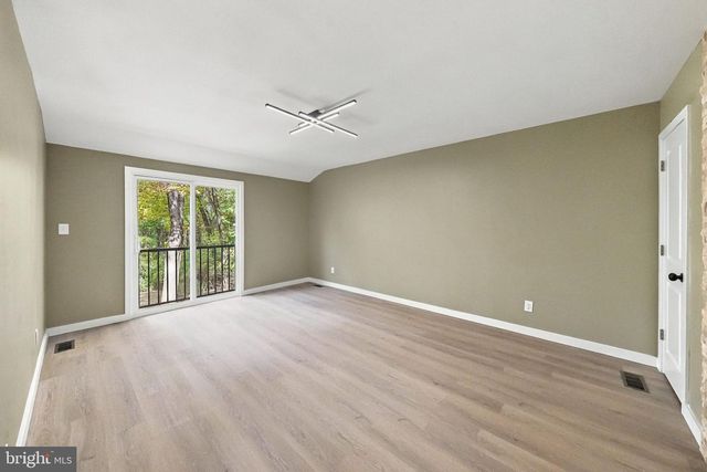 22 FOREST, Ewing, NJ 08628
