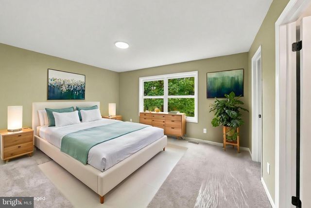 22 FOREST, Ewing, NJ 08628