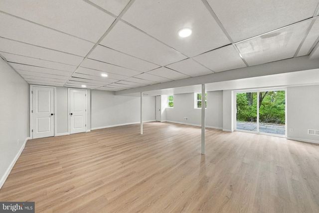 22 FOREST, Ewing, NJ 08628