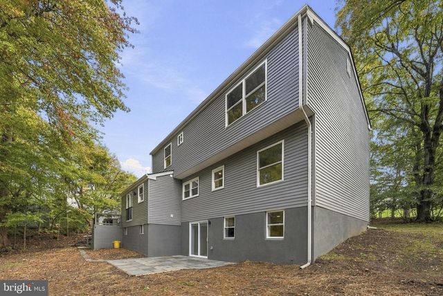 22 FOREST, Ewing, NJ 08628