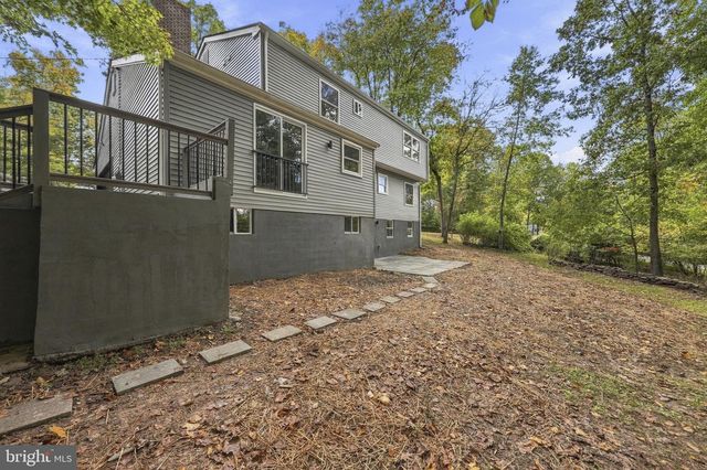 22 FOREST, Ewing, NJ 08628