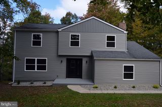 22 FOREST, Ewing, NJ 08628