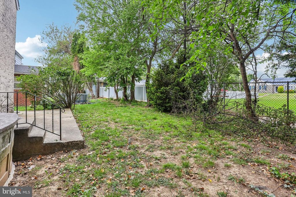 319 MACDADE BLVD, FOLSOM, PA 19033 — photo 4