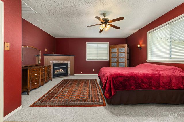 322 Buckskin Ct, Nampa, ID 83687