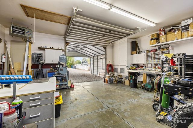 322 Buckskin Ct, Nampa, ID 83687