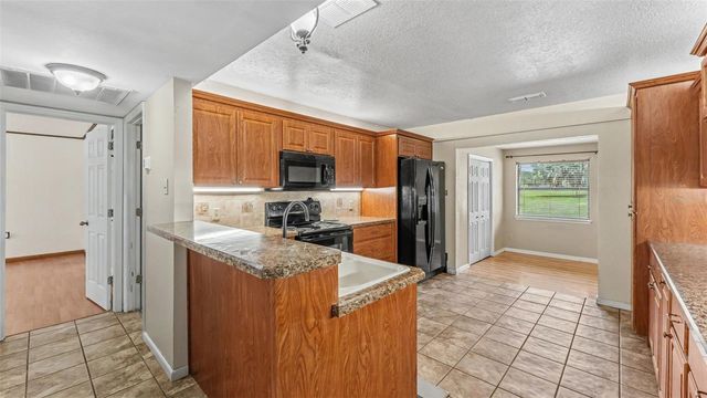29 LAKE ARROWHEAD DRIVE, Winter Haven, FL 33880