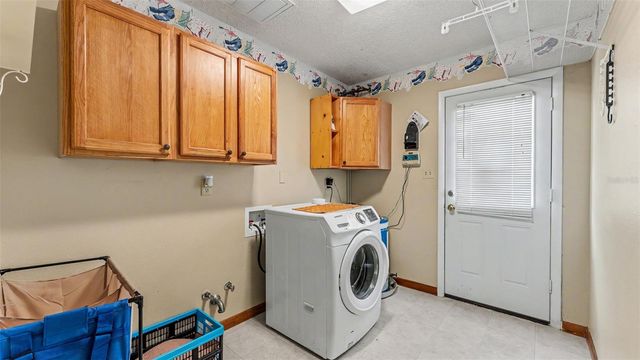 29 LAKE ARROWHEAD DRIVE, Winter Haven, FL 33880