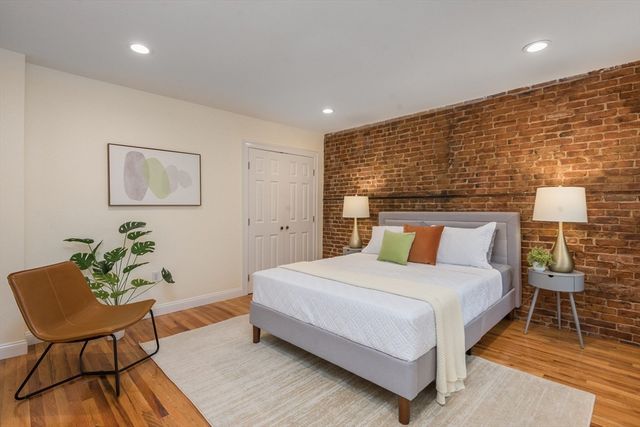 36 Sciarappa St 1, Cambridge, MA 02141