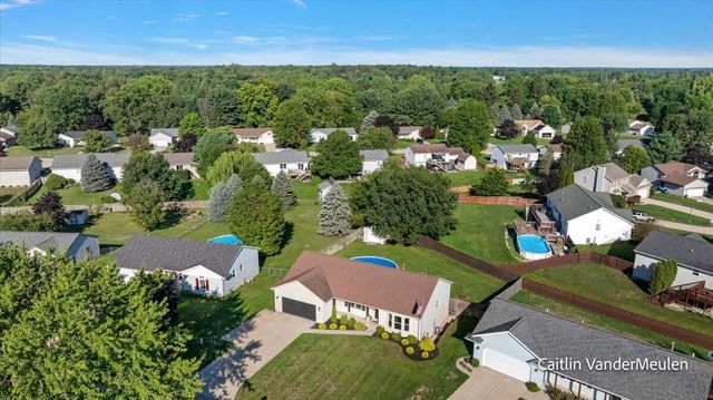 11421 Prairie Avenue, Allendale Twp, MI 49401