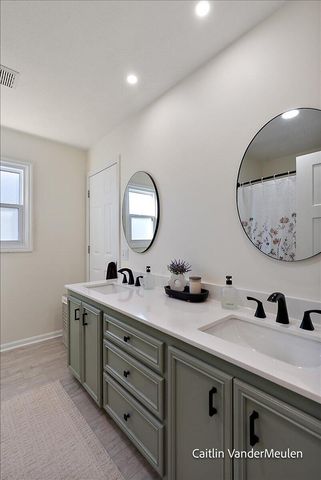 11421 Prairie Avenue, Allendale Twp, MI 49401