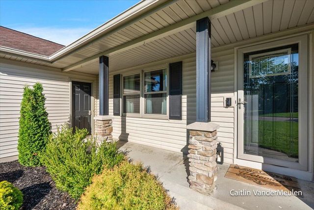 11421 Prairie Avenue, Allendale Twp, MI 49401