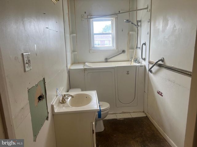 1724 LANGPORT AVE, Baltimore, MD 21222