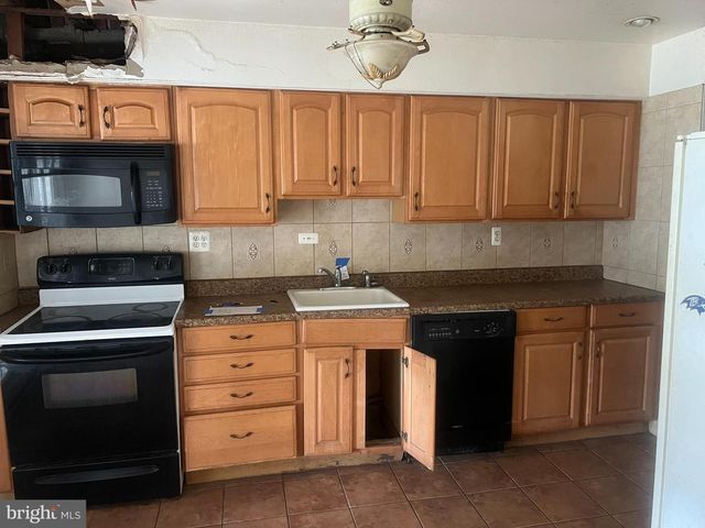 1724 LANGPORT AVE, Baltimore, MD 21222