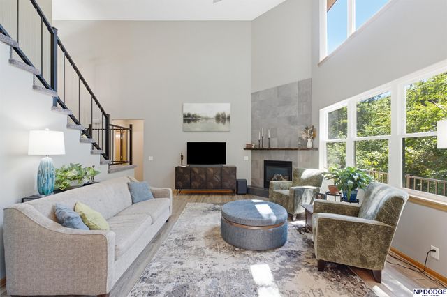 3435 Oakridge Road, Omaha, NE 68112