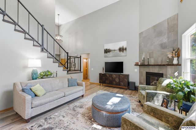 3435 Oakridge Road, Omaha, NE 68112